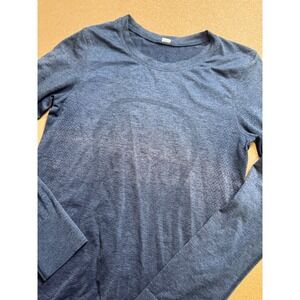 Lululemon Metal Vent‎ Tech Long Sleeve Shirt Womens Blue Athletic Workout size 2